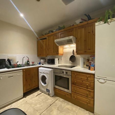Elgin House, Poplar, London E14 Hotel Екстериор снимка