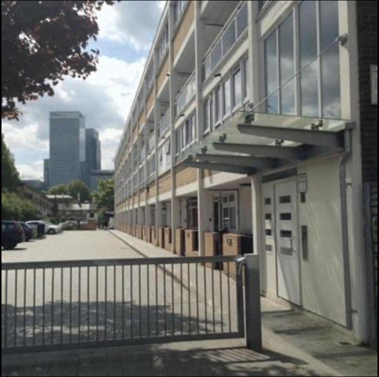 Elgin House, Poplar, London E14 Hotel Екстериор снимка